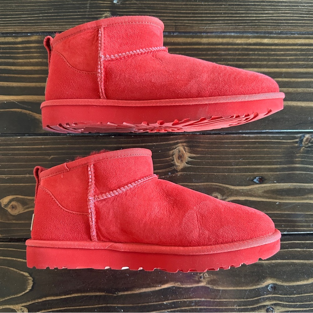 Ugg ultra mini boots ribbon red 9